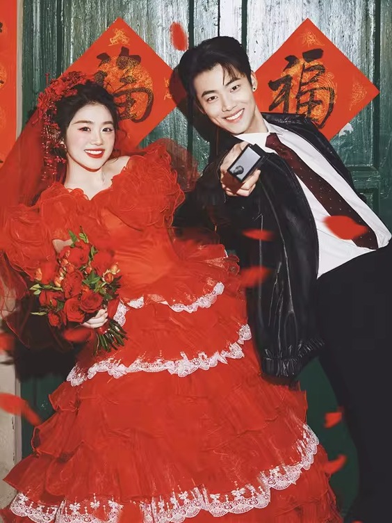 Vintage Fashion Photographers - 레드 빈티지 스트리트 스타일 웨딩 드레스